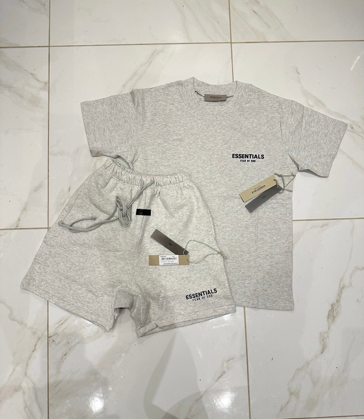 * AUTHENTIC * Light Oatmeal essentials short set