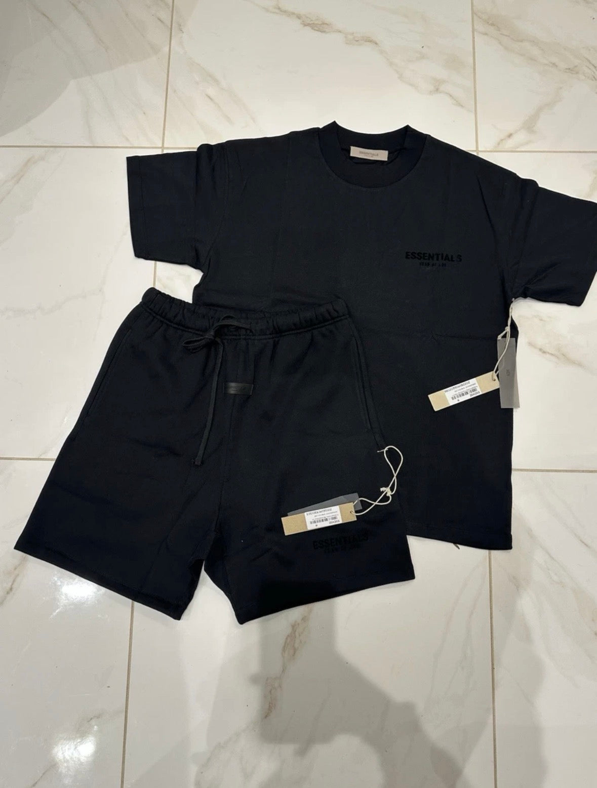 * AUTHENTIC * Black Essentials Short Set