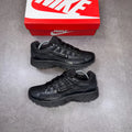 * AUTHENTIC * Nike P600s