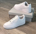 * AUTHENTIC * Nike Air Force 1